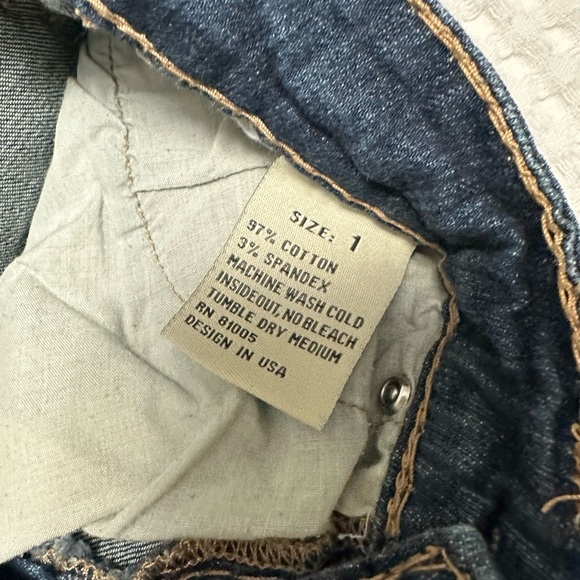 L.A. Idol Thick Stitch Capri Jeans - Picture 6 of 7